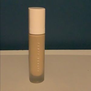 Fenty beauty foundation in shade 140
